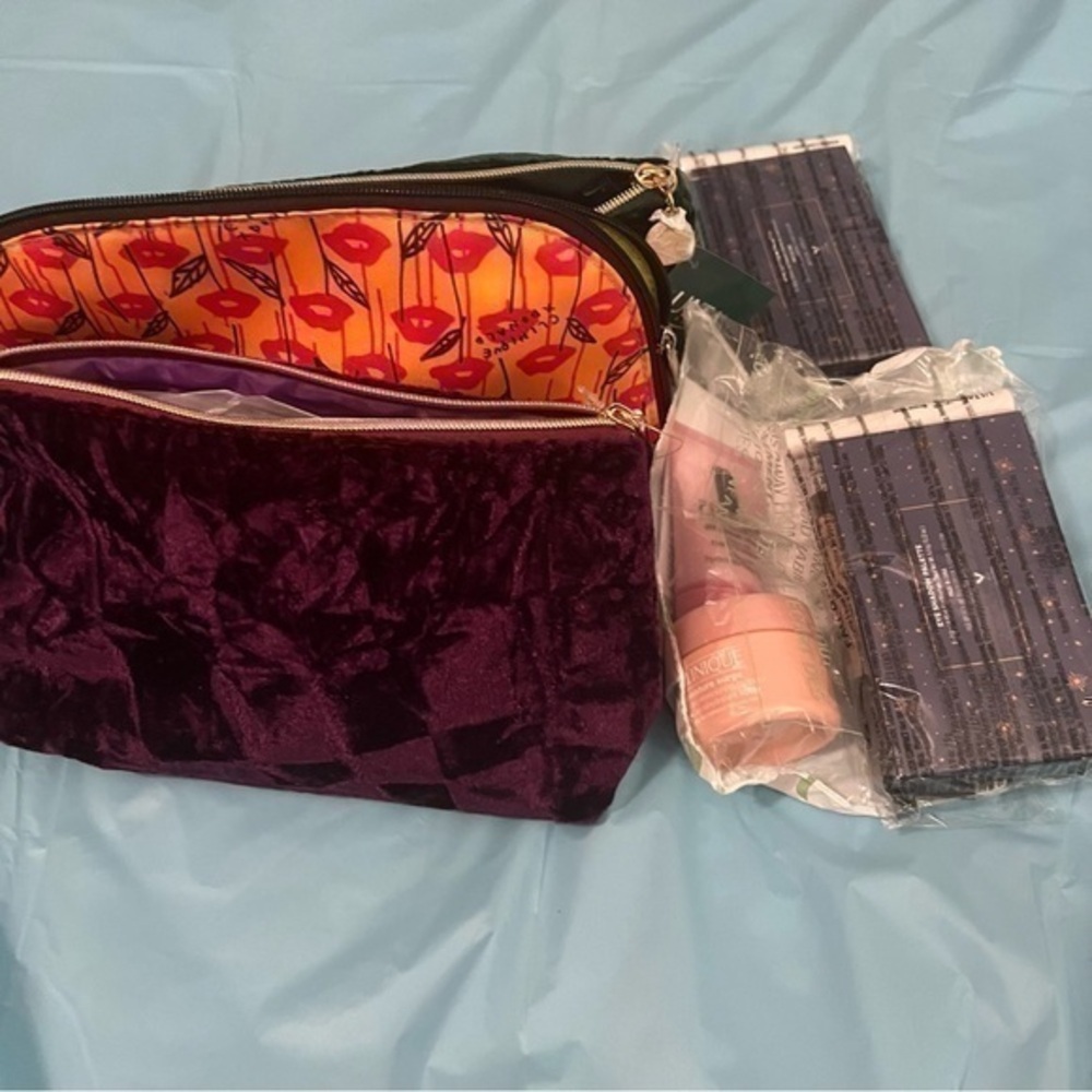 Makeup Bundle - Picture 6 of 16